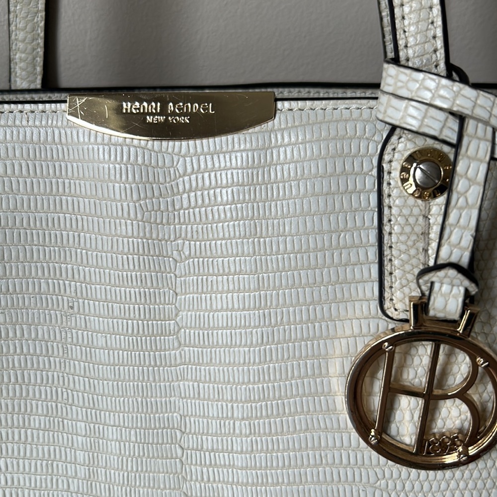Classic off white Hendri Bendel tote - Picture 2 of 6